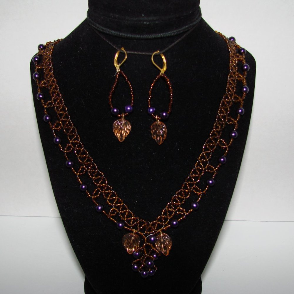 Intricate Grape Vine Themed Jewelry Set